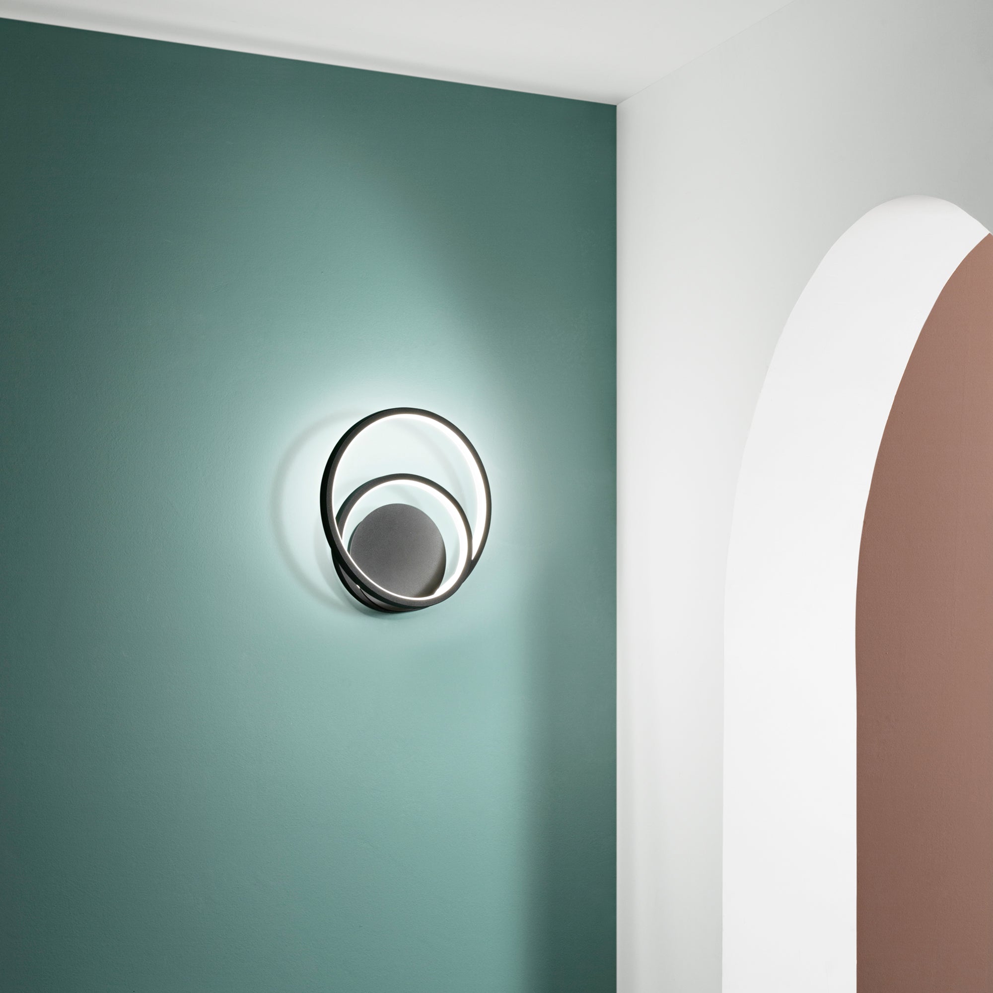 APPLIQUE LED LIEVE NERA 20W 2720LM CCT 30X30X11CM