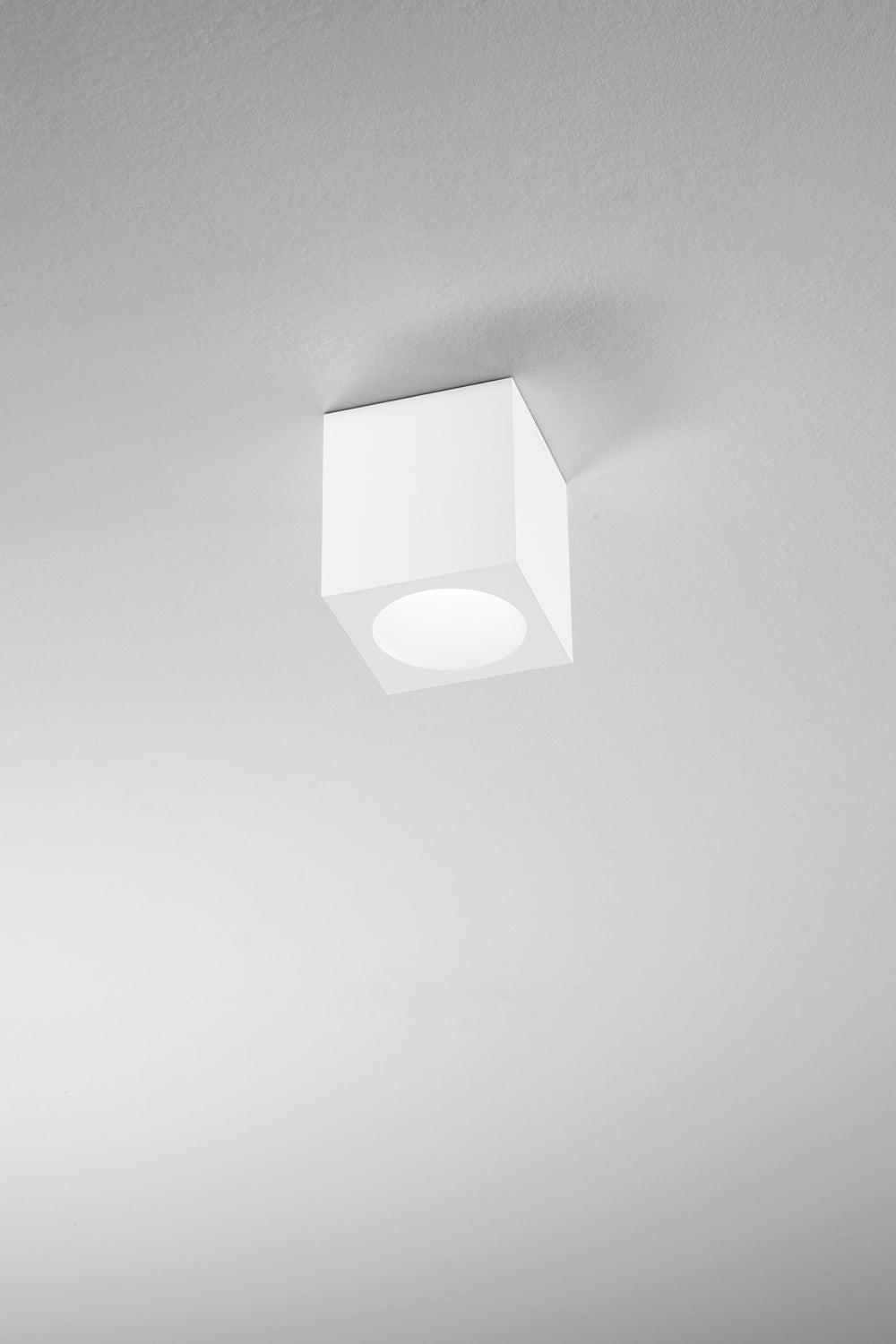 PLAFONIERA LED MANOR QUADR. BIANCA 7W 820LM CCT 3000-4200-6500K 9X9X10 CM