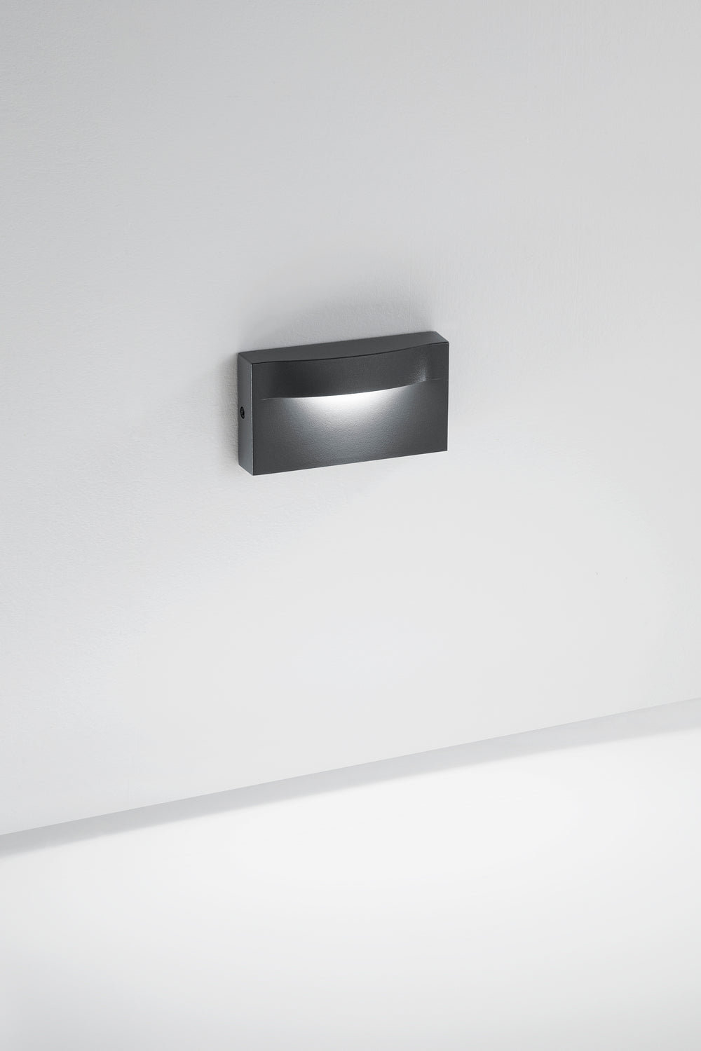 APPLIQUE LED MOBULA ANTRACITE IN ALLUMINIO 8W 1100LM 3000K IP65 420X180X165MM