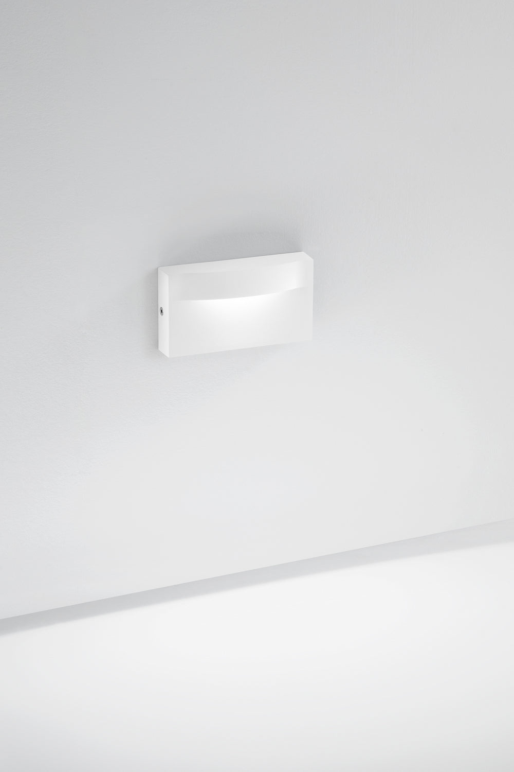 APPLIQUE LED MOBULA BIANCO IN ALLUMINIO 8W 1100LM 3000K IP65 420X180X165MM