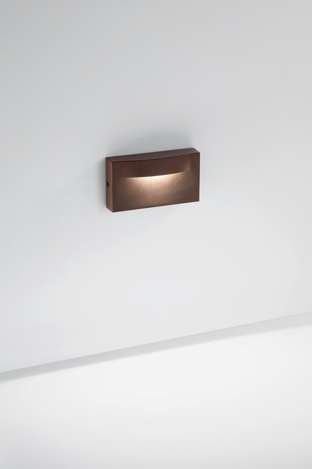 APPLIQUE LED MOBULA BRONZO IN ALLUMINIO 8W 1100LM 3000K IP65 420X180X165MM