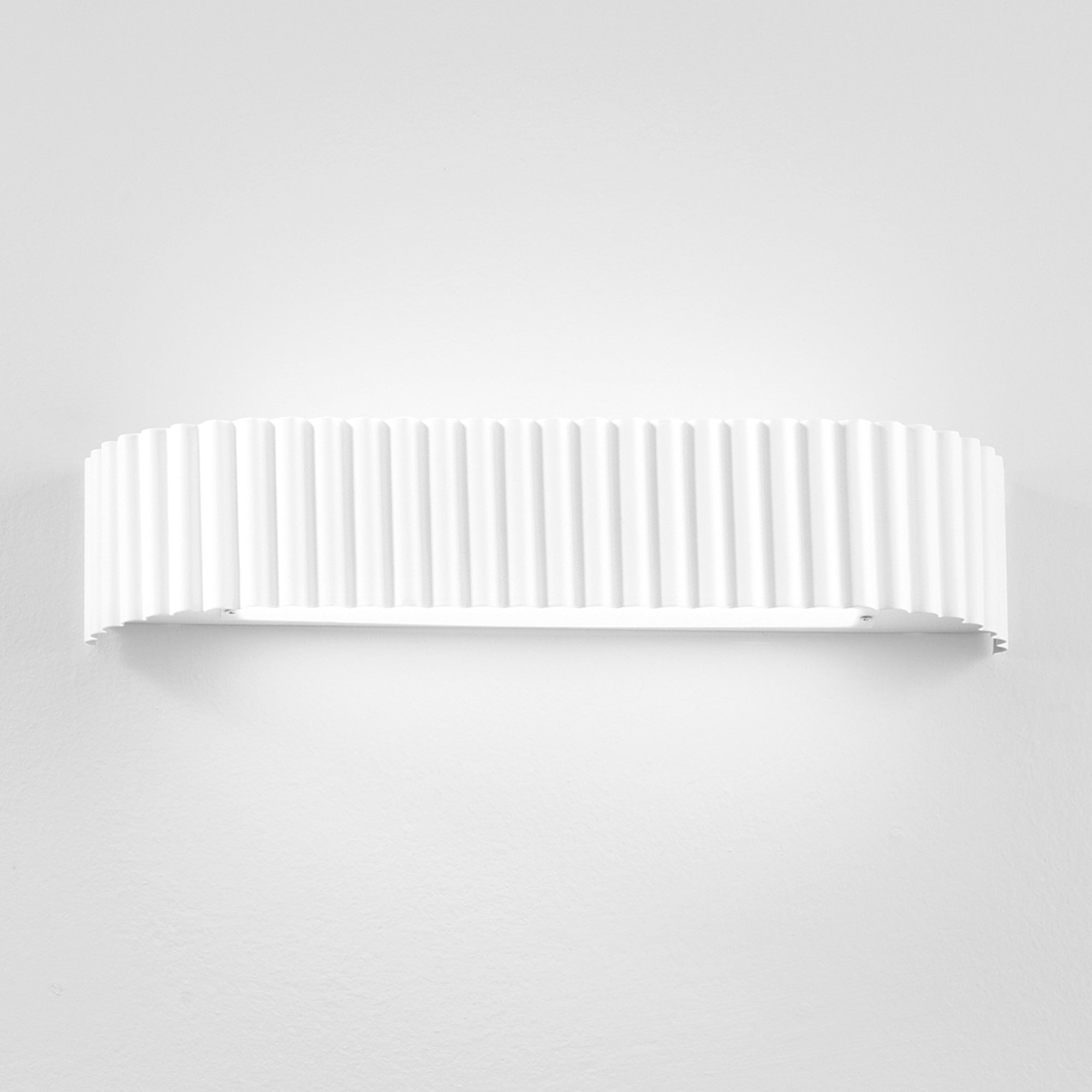 APPLIQUE LED NIKE BIANCA IN METALLO 30W 4400LM DIP-CCT 2700/3200/4400K 40X8X9,2cm