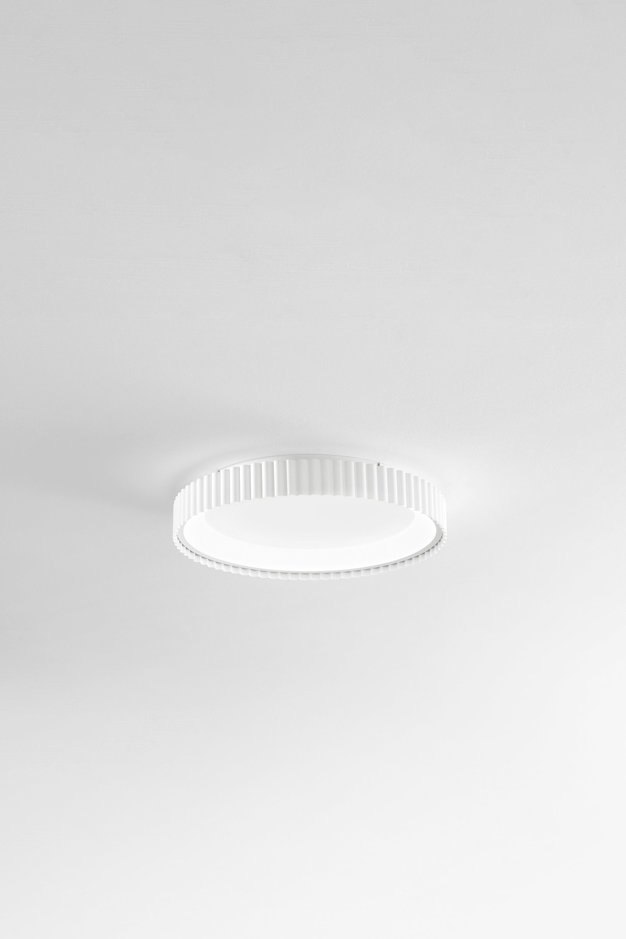 PLAFONIERA LED NIKE BIANCA IN METALLO 30W 4380LM DIP-CCT 2700/3200/4000K D39XH5CM