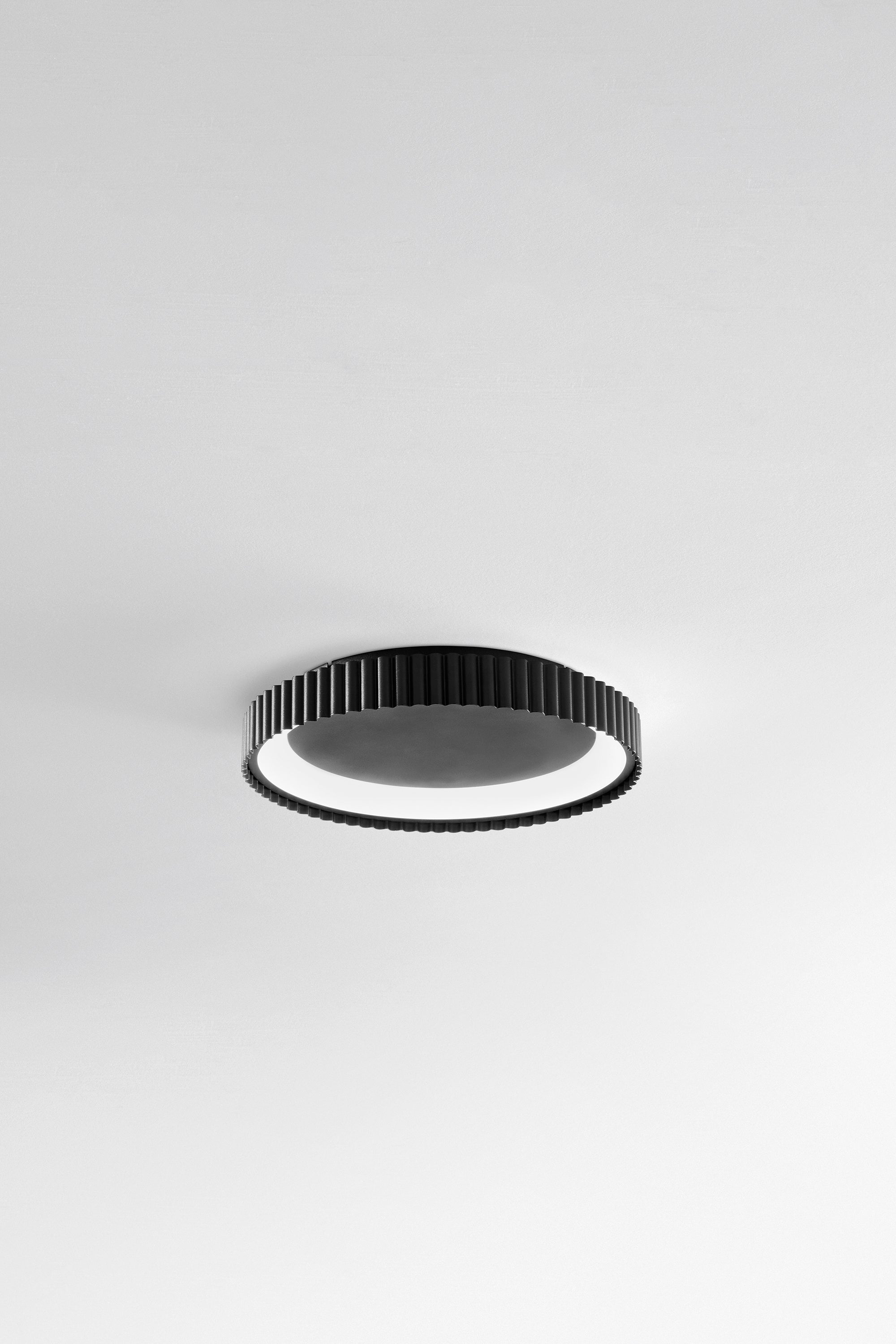 PLAFONIERA LED NIKE NERA IN METALLO 30W 4380LM DIP-CCT 2700/3200/4000K D39XH5CM