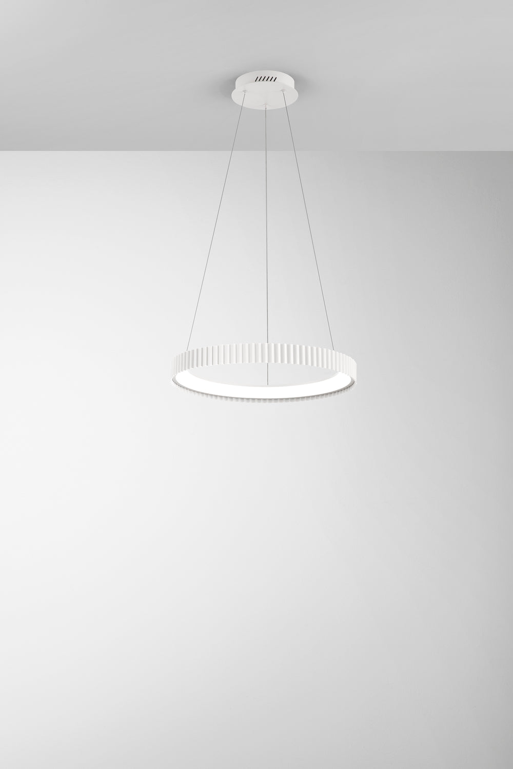 SOSPENSIONE LED NIKE BIANCA IN METALLO 40W 5840LM DIP-CCT 2700/3200/4000K D49,5XH5CM