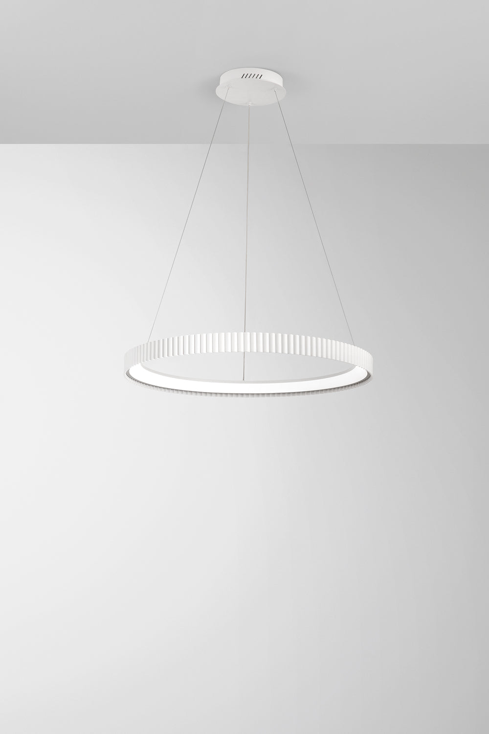SOSPENSIONE LED NIKE BIANCA IN METALLO 58W 8470LM DIP-CCT 2700K/3200K/4000K D69,5XH150CM