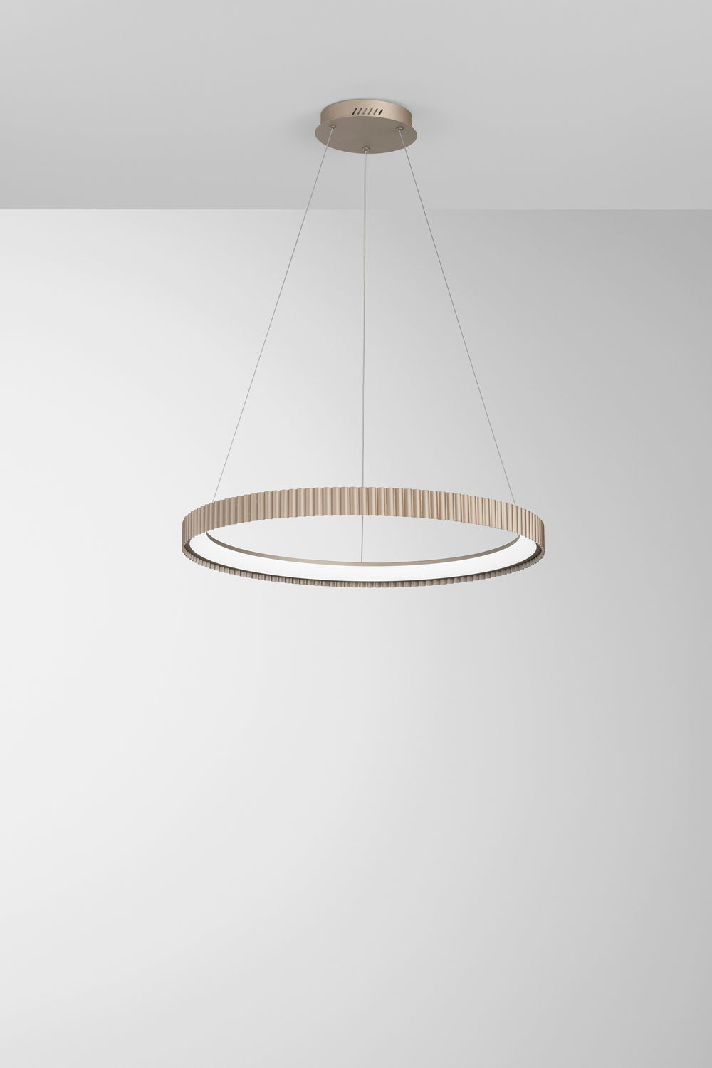 SOSPENSIONE LED NIKE ORO IN METALLO58W 8470LM DIP-CCT 2700K/3200K/4000K D69,5XH150CM