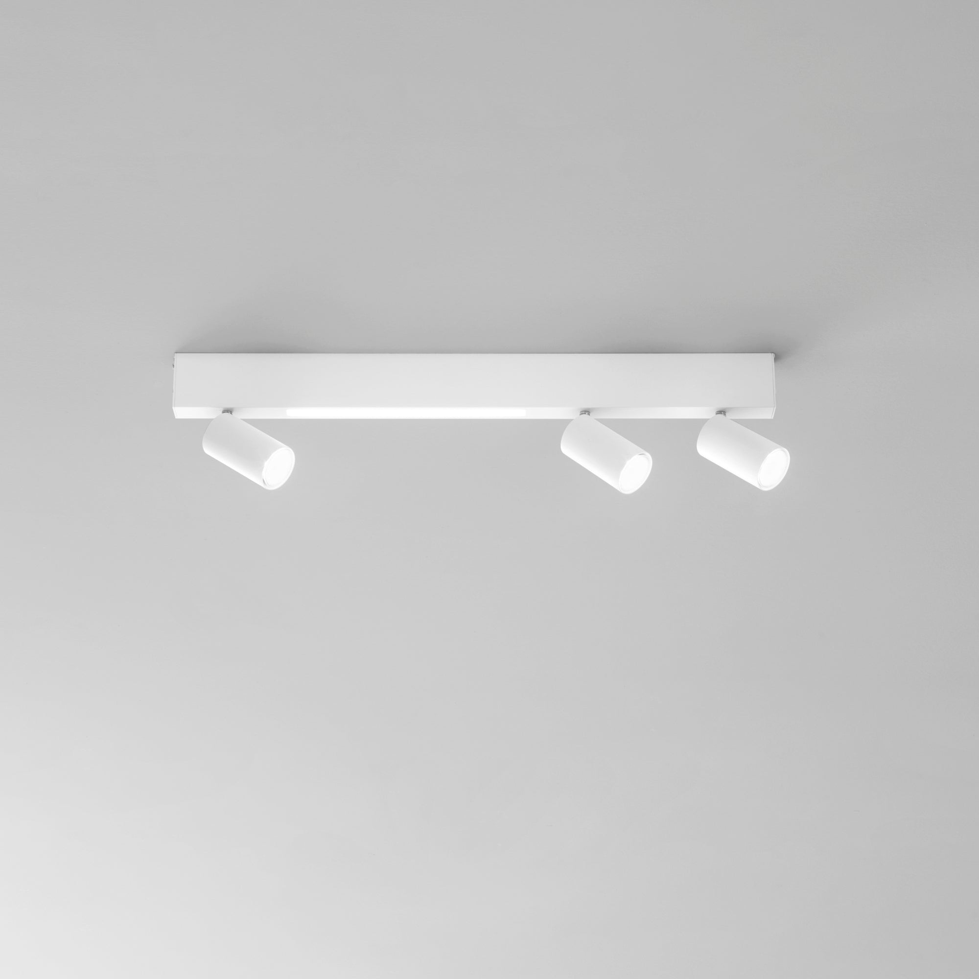 APPLIQUE LED ORIENTED BIANCA 3XGU10 + LED 8W 400LM CCT 70X19X3CM