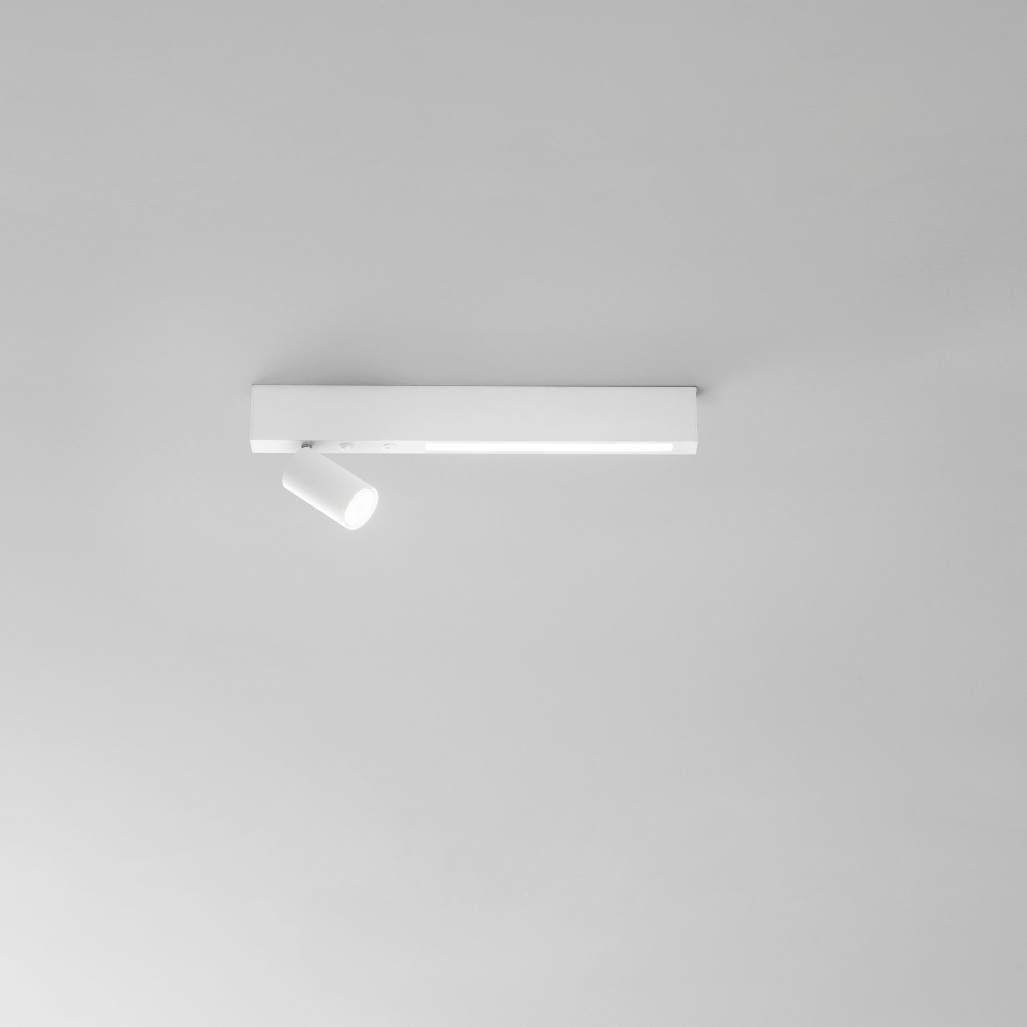 APPLIQUE LED ORIENTED BIANCA 1XGU10 + LED 8W 400LM CCT 50X7X3CM