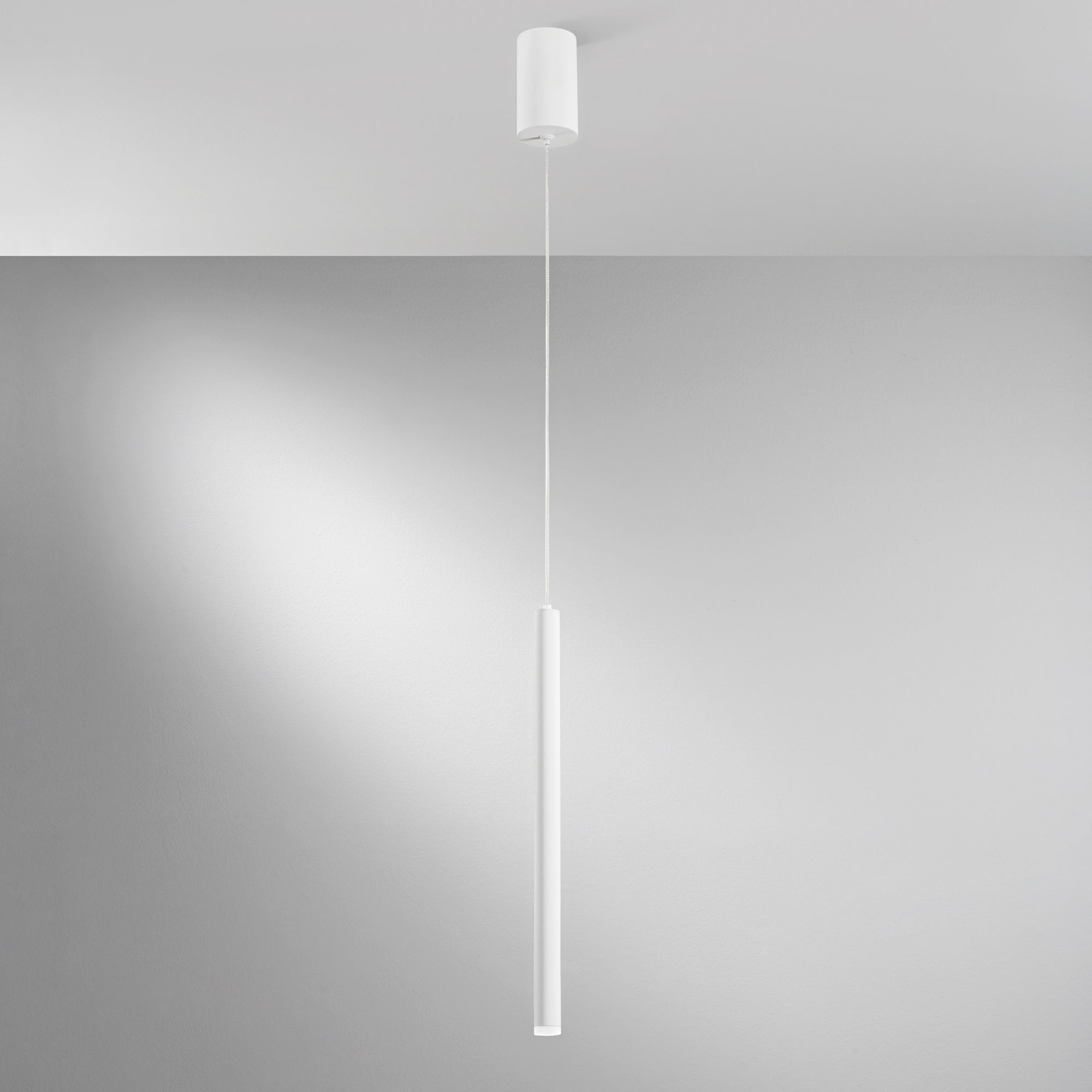 SOSPENSIONE LED PYPE BIANCA 5W 470LM CCT 2,5X41X200CM