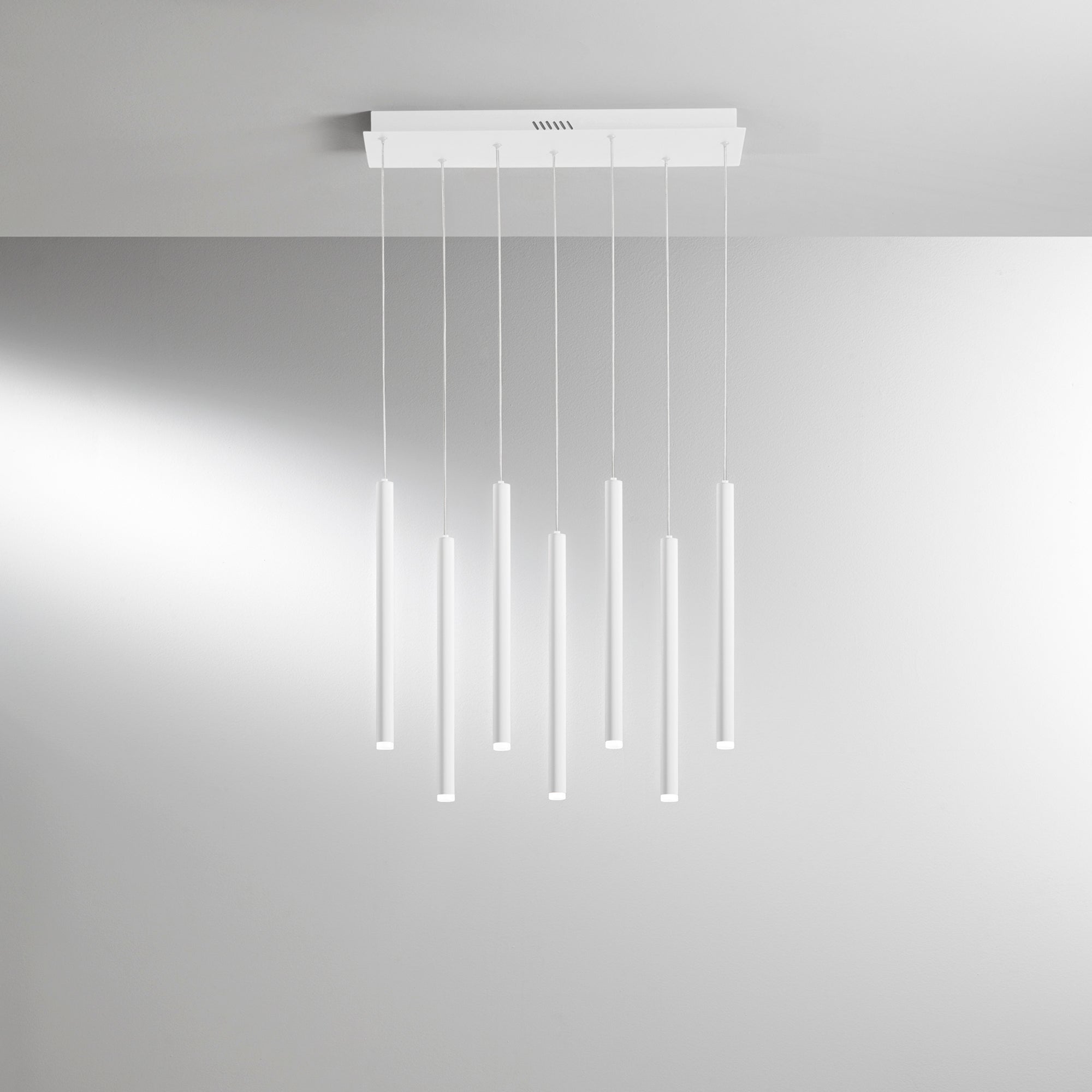SOSPENSIONE LED PYPE BIANCA 35W 3290LM CCT 2,5X41X200CM