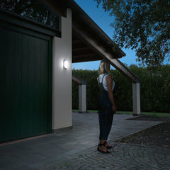 PLAFONIERA LED SENSITIVE BIANCA 14W 1000LM 3000K IP54 CON SENSORE 11,9X6,05X21,2CM