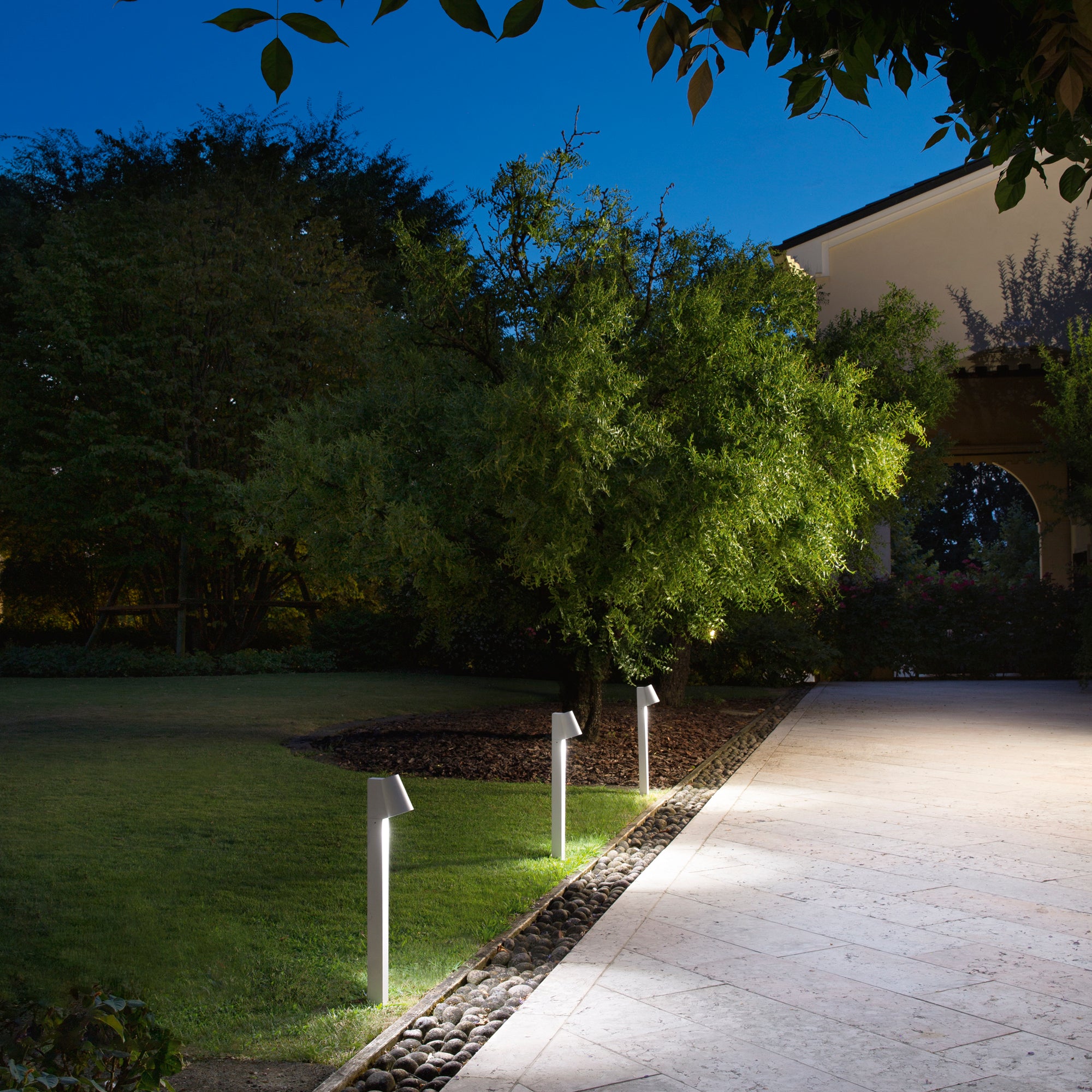 PALETTO LED SINTESI BIANCO 6W 400LM 4000K IP44 7,6X12X62,5CM