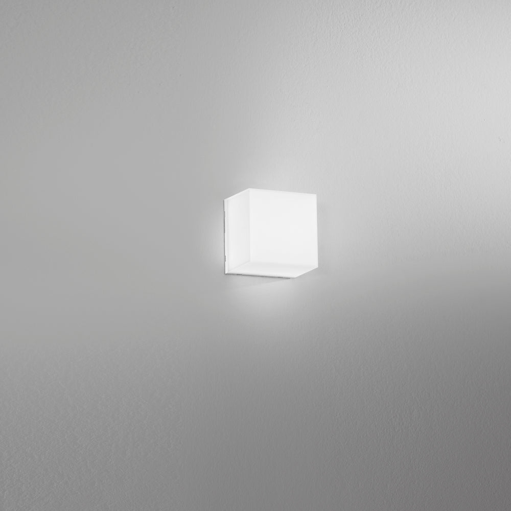 PLAFONIERA LED TOGO BIANCA QUADRATA 5W 600LM CCT IP65 10X10X7,5CM