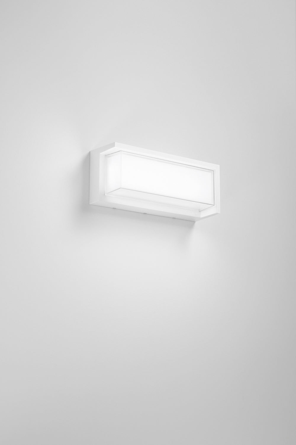 APPLIQUE LED BLOCK BIANCO RETT. 24W 3210LM CCT 3000/4200/6500K 32X13X10CM