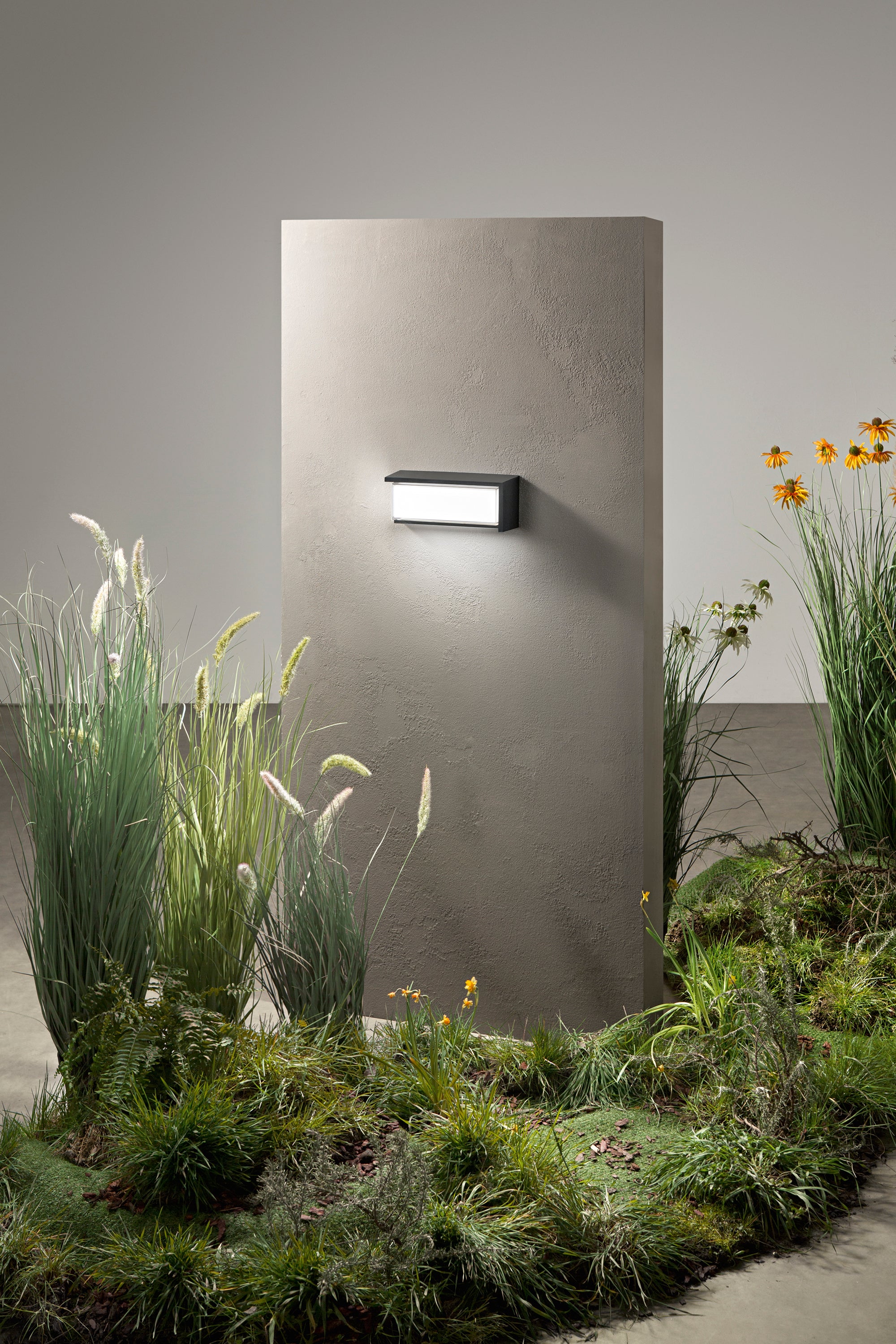 APPLIQUE LED BLOCK NERO RETT. 24W 3210LM CCT 3000/4200/6500K 32X13X10CM