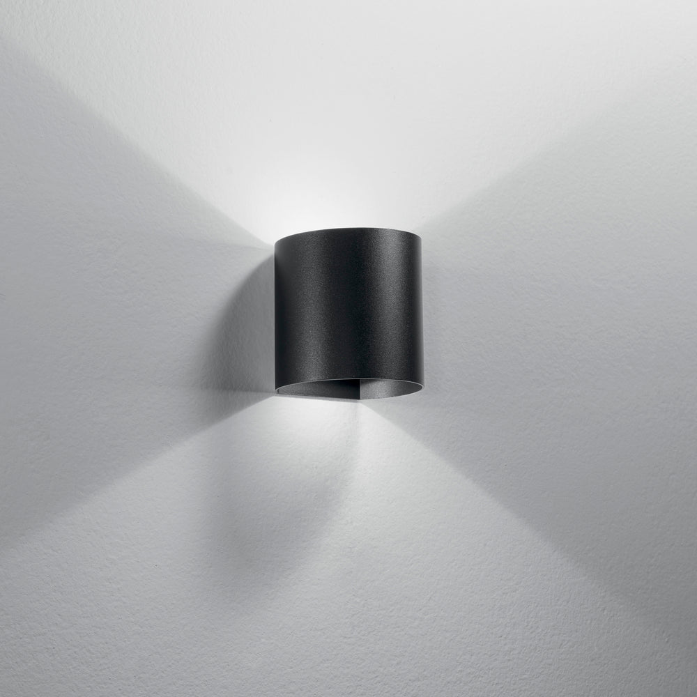 APPLIQUE BIEMISSIONE LED GOLF NERA 2X3,5W 840LM CCT IP54 11X11X9,5CM