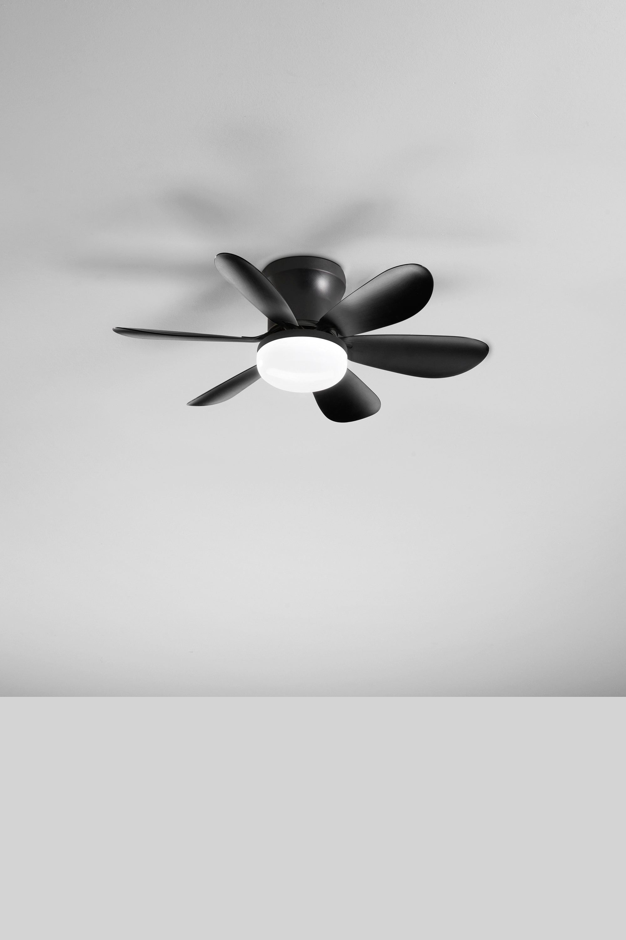 PLAFONIERA LED VENTILATORE WIND NERO 10W 1100LM CCT DIMM CON TELECOMANDO IR 16X53CM