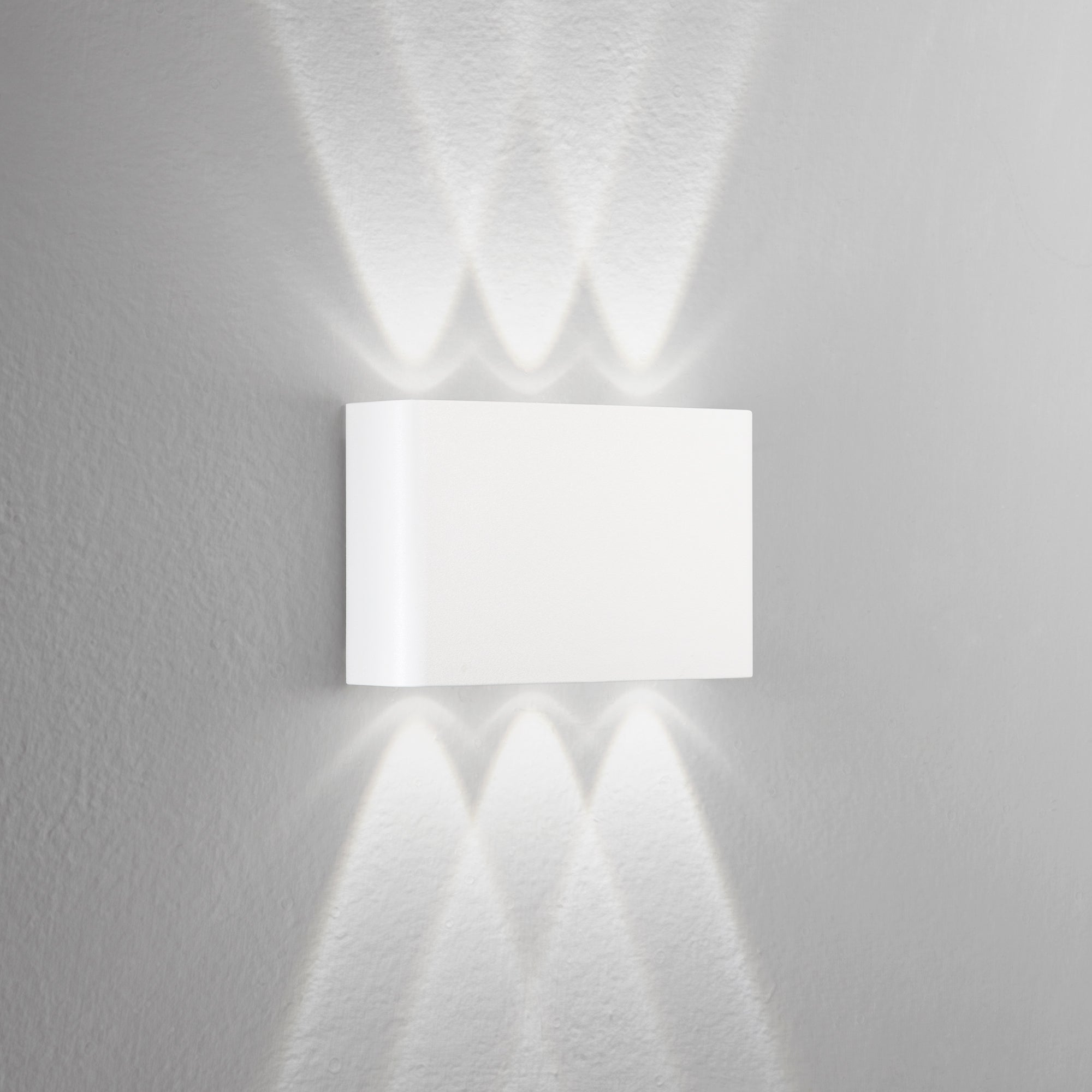 APPLIQUE BIEMISSIONE LED KLEIN BIANCA 6X1W 6W 600LM CCT IP65 16X4X10CM