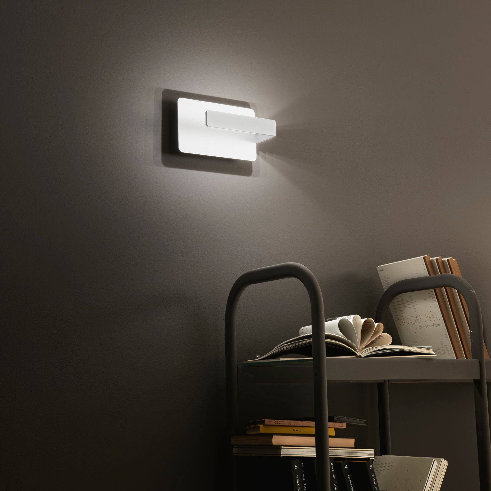 APPLIQUE LED LAMBDA BIANCA 6W 800LM 3500K 20,5X11,5X12CM