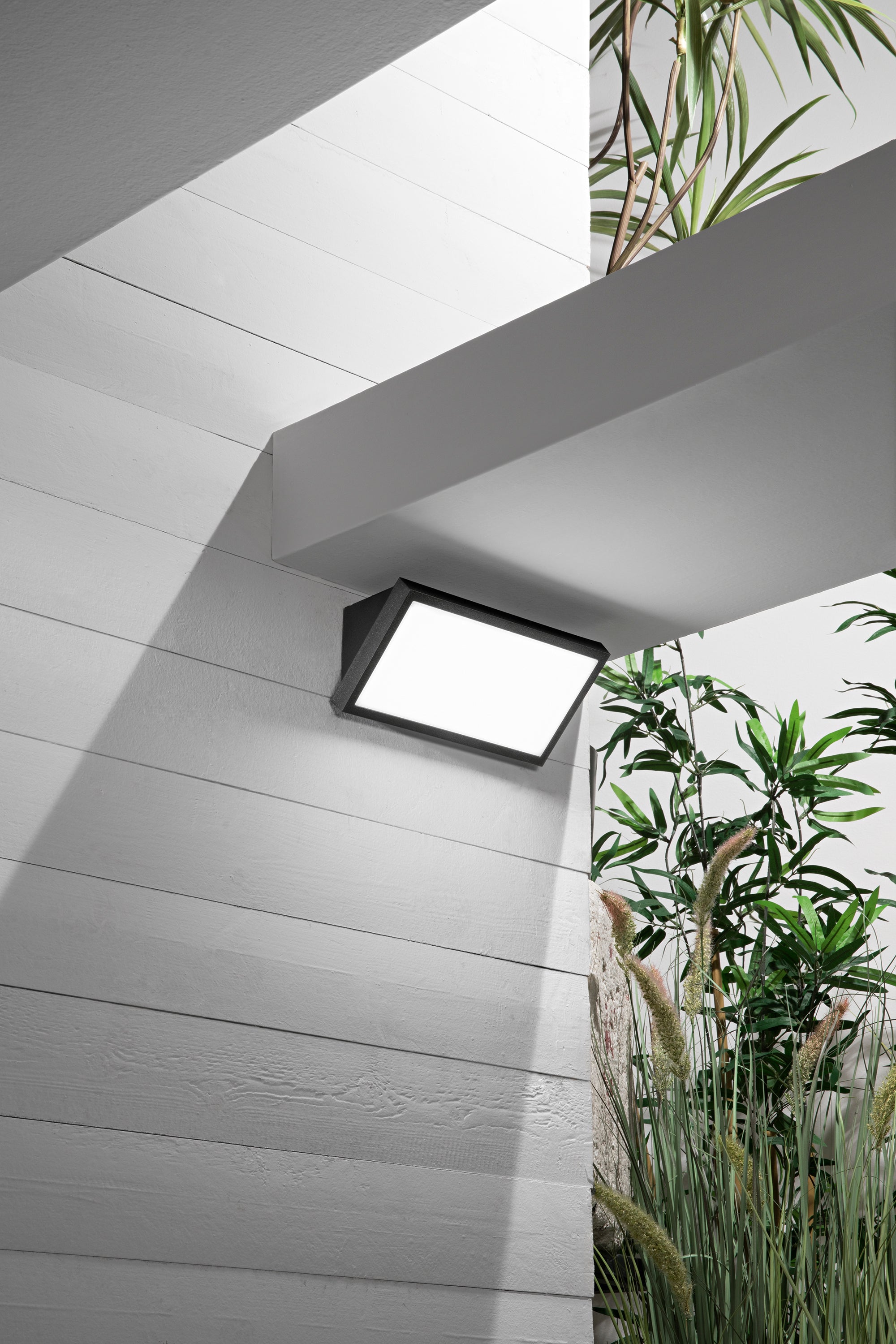 APPLIQUE LED RIM NERO 20W 1500LM 4000K IP54 26X13X12CM