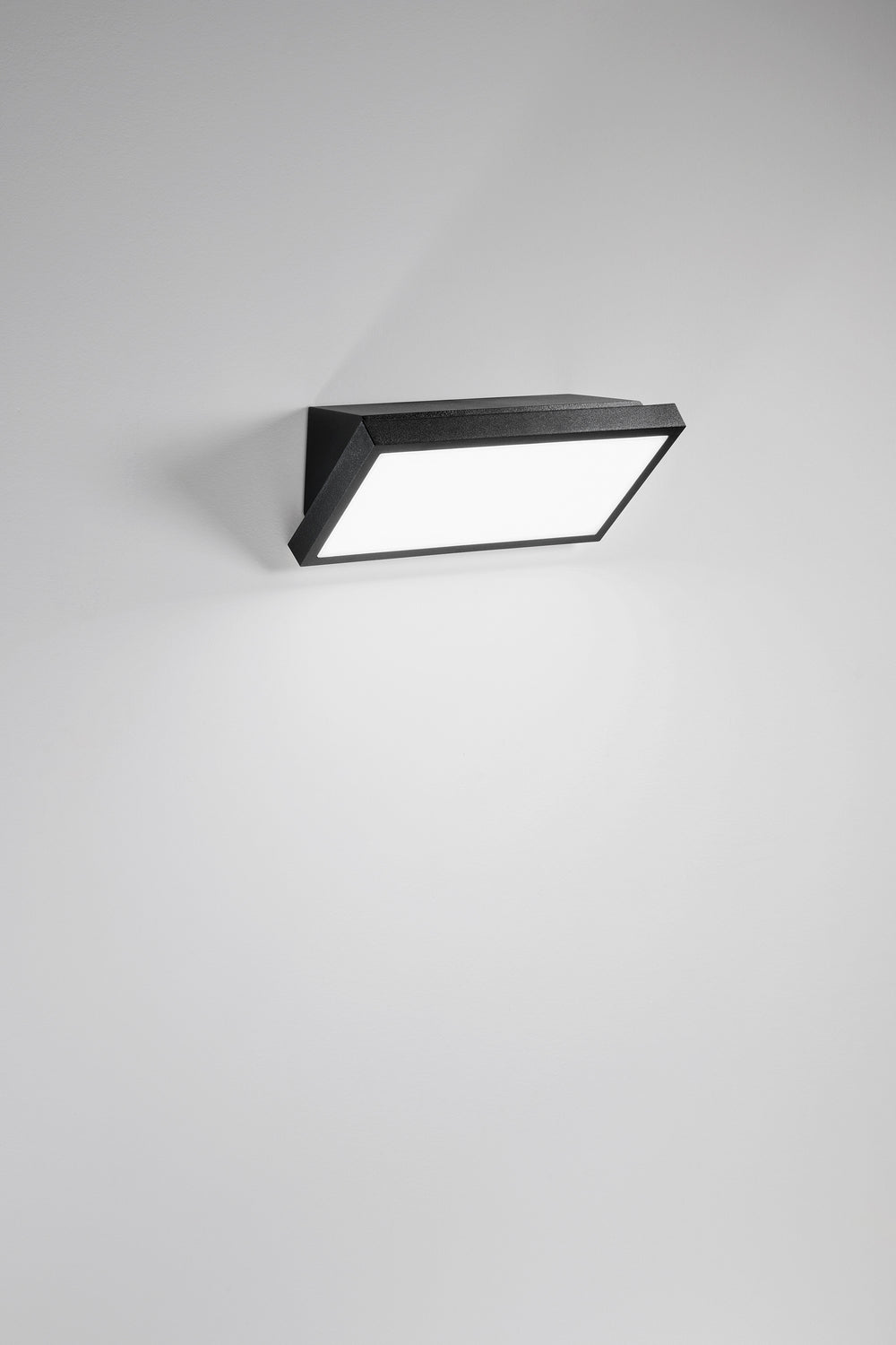 APPLIQUE LED RIM NERO 20W 1500LM 4000K IP54 26X13X12CM