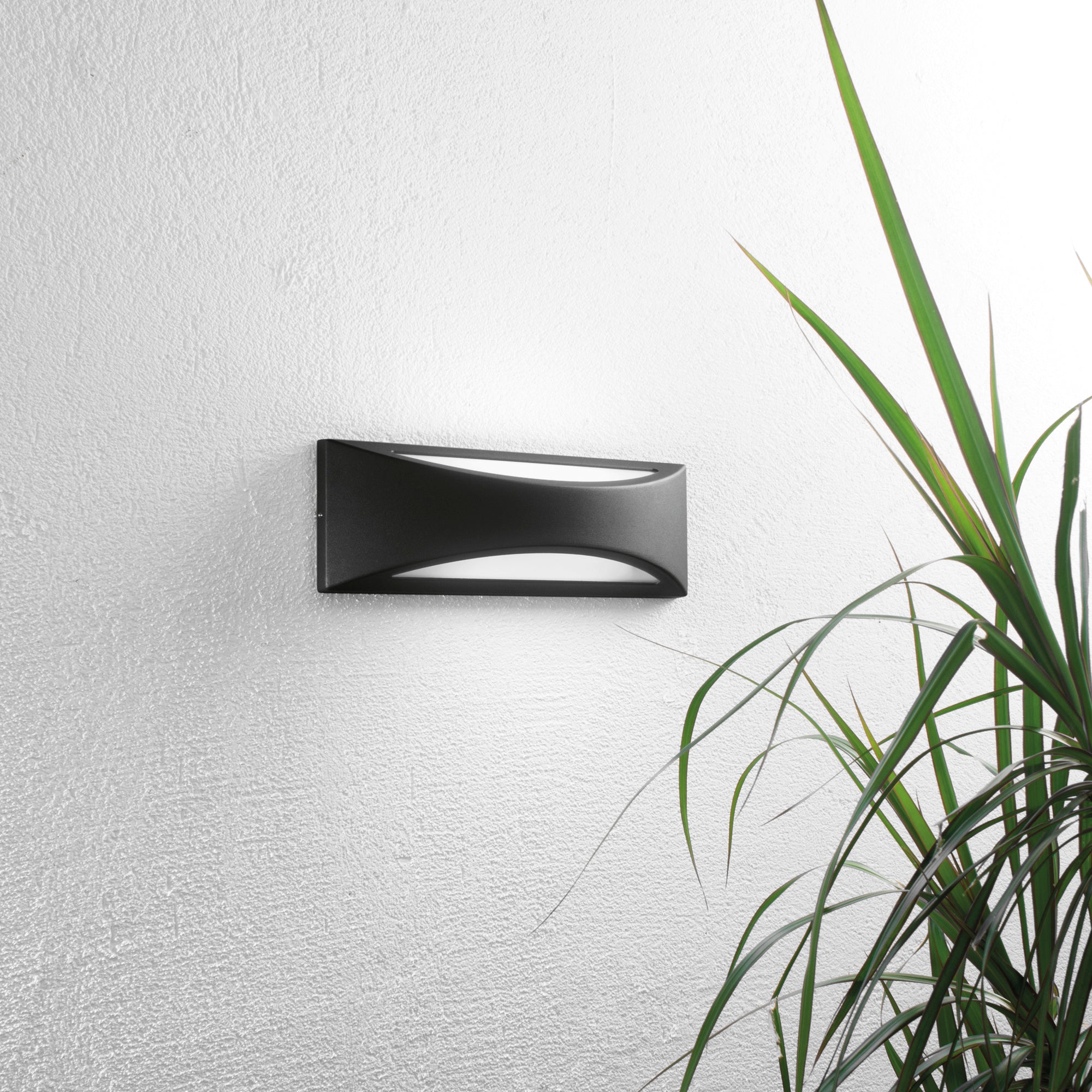 APPLIQUE LED WEISS NERA 16W 1800LM CCT IP54 36X11,3X12CM