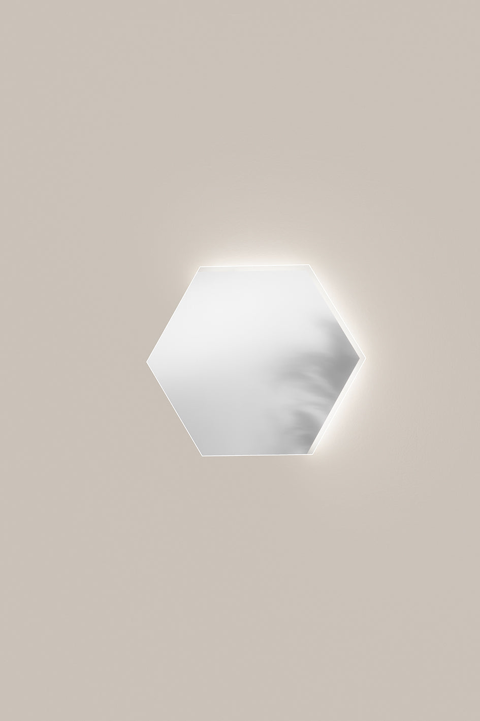 SPECCHIO TONDO DIAM.60CM BORDO SABBIATO ILLUMINATO LED CCT ARGENTO SENZA RAME 4MM STRUTTURA PVC PELLICOLA ANTIDEFLAGRANTE
