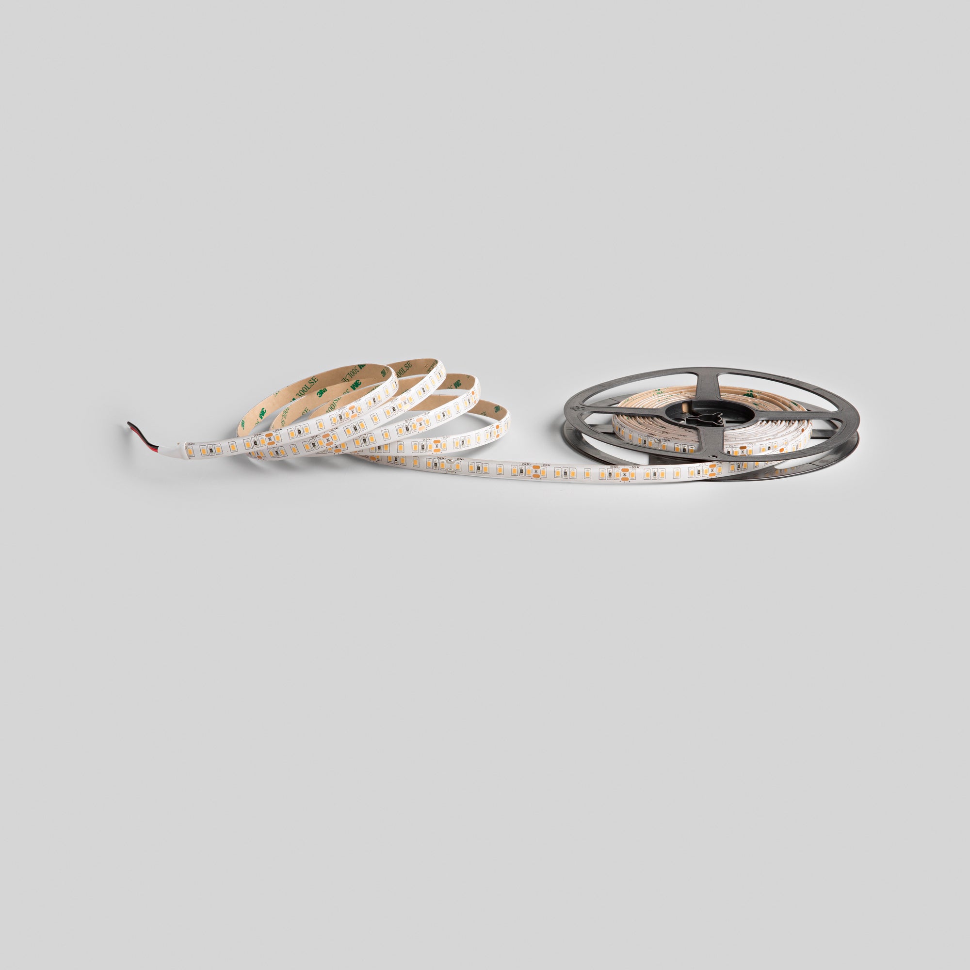 "STRIP LED 2835 DC24V 22 watt/m 120 led/m - 5 metri - 6000K