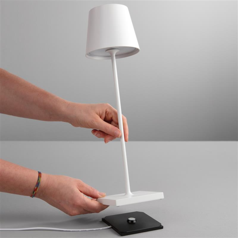 LAMPADA DA TAVOLO RICARICABILE LED DRINK BIANCA 2,2W 190LM 3000K DIMM. IP54 10X36CM